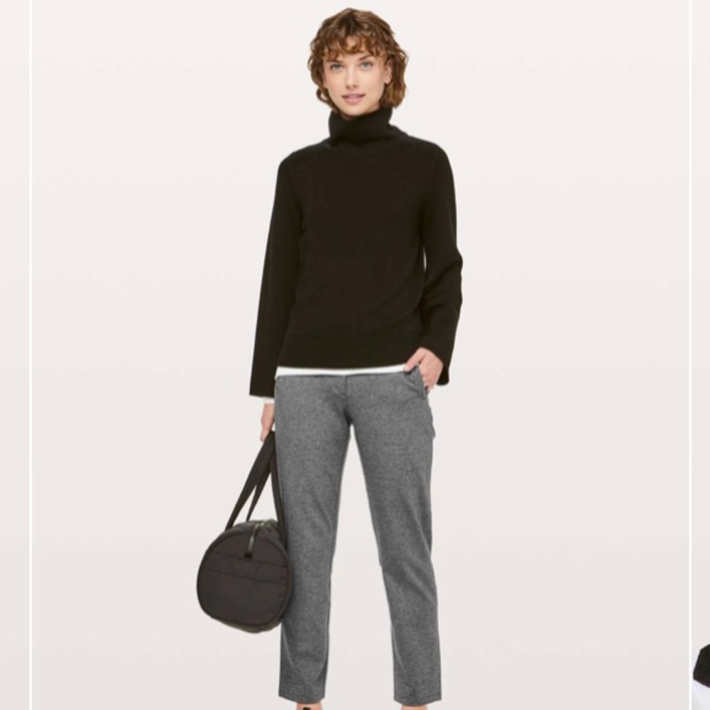 Lululemon On the Move Pant
